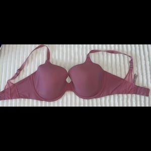 Victoria’s Secret T-shirt bra
